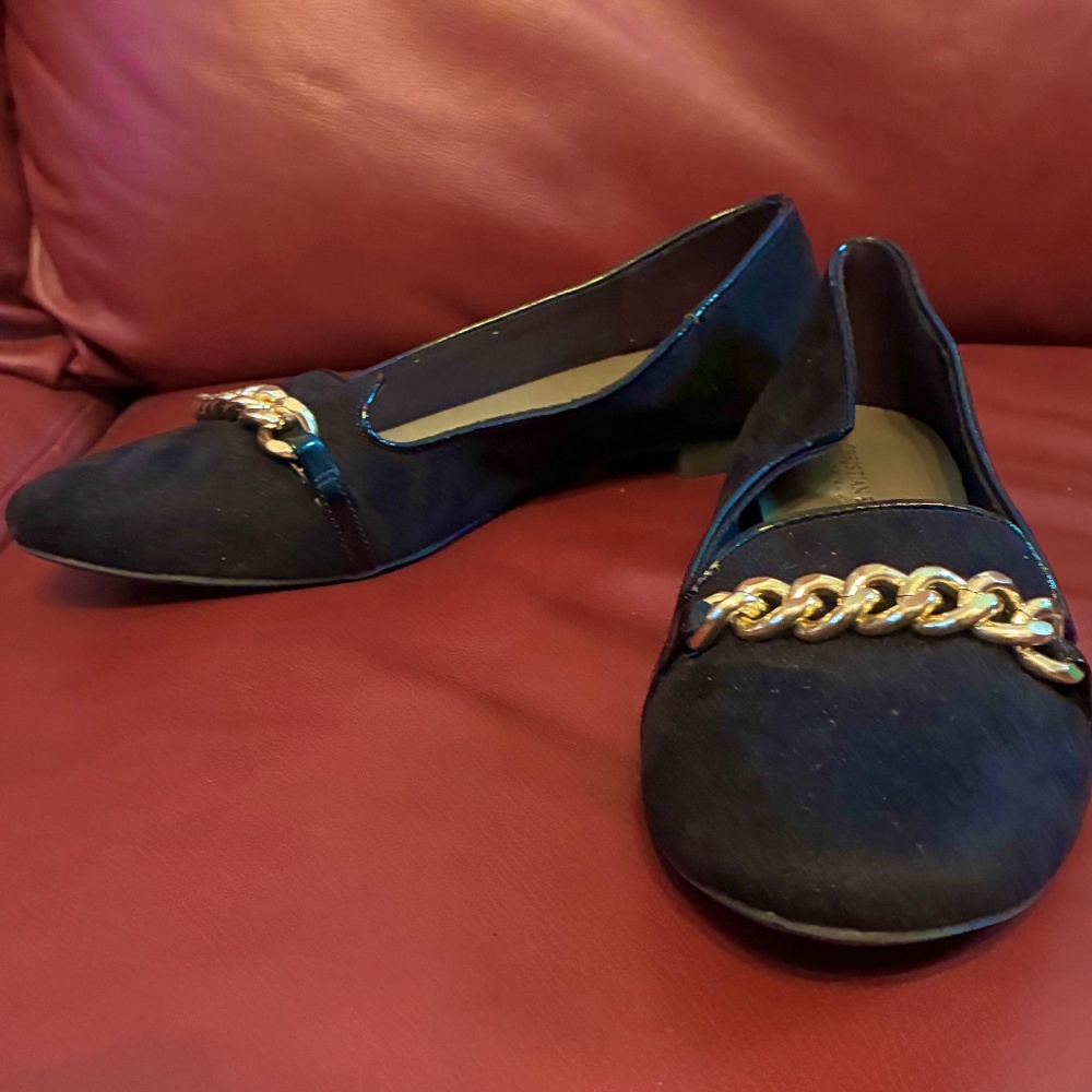"Christian Siriano" flats, 8, faux black suede, chain across front
